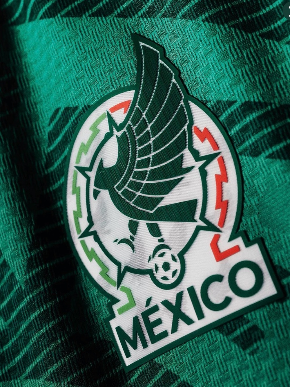 MEXICO SOCCER JERSEY 2026 GREEN - Picture 5 of 7